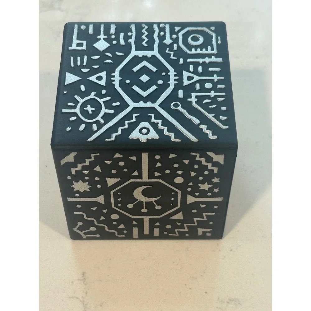 Merge Cube Augmented Reality STEM Toy Merge Labs Black Silver AR VR Hologram